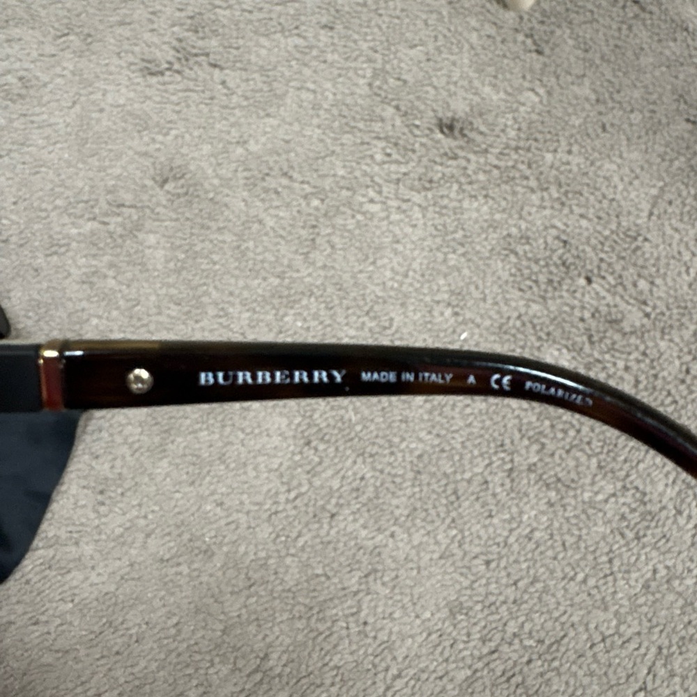 Burberry Polarized Aviator Sunglasses - Picture 5 of 7